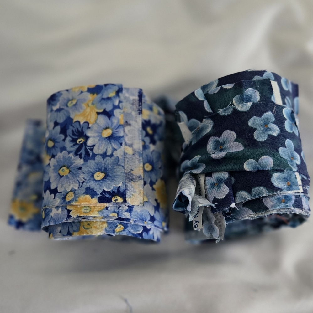 Floral Fabric Strips in Blue & Yellow, Jelly Roll 2.5" X 20 ct each (40) 44"